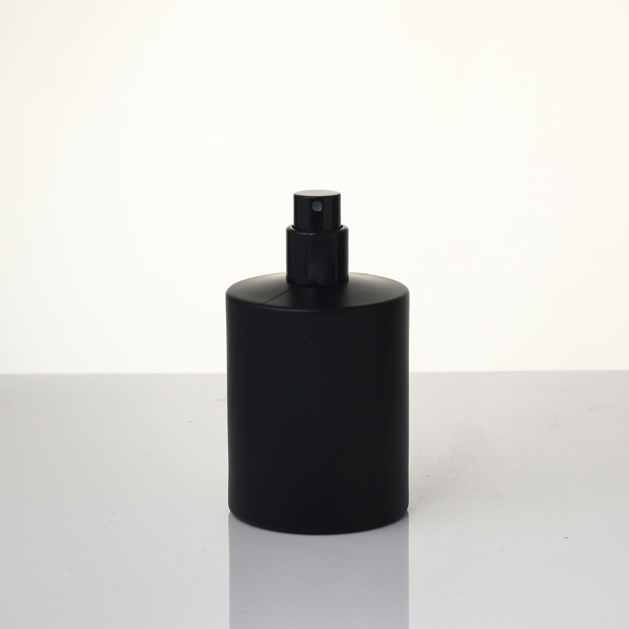 ขวดสีดำด้านเท่านั้น