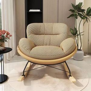 เก้าอี้โยกโลหะขนาดใหญ่ทันสมัย นั่งสบาย เหมาะสำหรับห้องนั่งเล่น ห้องนอน โรงแรม และอพาร์ทเมนท์ให้เช่า - Product Image 3