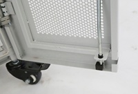 Armoire serveur 19 pouces à densité moyenne avec porte grillagée à 80 % de ventilation pour salle informatique