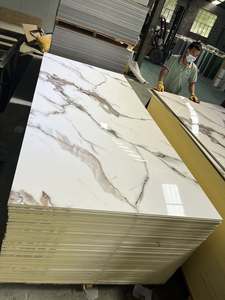 Panneaux muraux intérieurs en PVC WPC imperméables pour douche avec indice d'incendie B1 pour usage commercial et de divertissement - Product Image 4