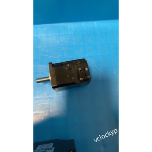 YASKAWA SGM7J-A5AFA21 50W AC d'occasion - Product Image 1