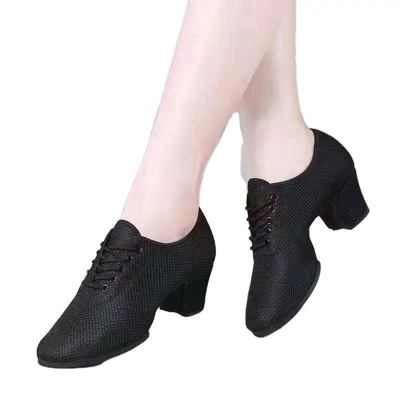 Straight bottom/two-point bottom Comfortable and dry inside dancing shoes