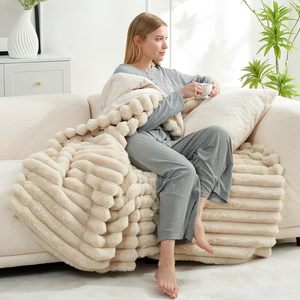 Jeté <span class=keywords><strong>de</strong></span> canapé moderne en polyester couleur unie, double couche, épaissi, <span class=keywords><strong>fausse</strong></span> <span class=keywords><strong>fourrure</strong></span>, peluche, couverture chaude pour l'hiver - Product Image 2
