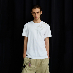 T-shirt pour homme en coton 100% de qualité supérieure, vente en gros, poids lourd 200g, col rond, perles de perles personnalisées, coupe ajustée, respirant - Product Image 5