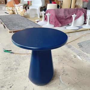 Juego <span class=keywords><strong>de</strong></span> 3 Mesas <span class=keywords><strong>de</strong></span> Centro Redondas Modernas <span class=keywords><strong>de</strong></span> FRP con Base Cilíndrica - Product Image 2
