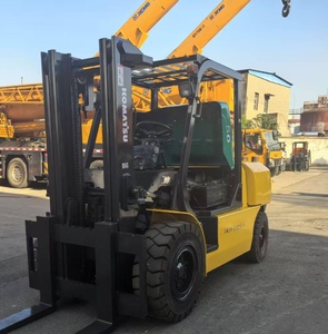 Grand chariot élévateur diesel d'occasion de 10 à 16 tonnes Chariot élévateur KOMATSU FD50 de 5 tonnes avec moteur ISUZU et manette de vitesse latérale Bon état Prix bas - Product Image 5