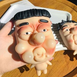 Juguetes Antiestrés, Juguete Blandito de Silicona TPR con Forma de Cabeza Grande y Labios Grandes, Juguete para Apretar con Diseño de Persona Enmascarada para Aliviar el Estrés - Product Image 4
