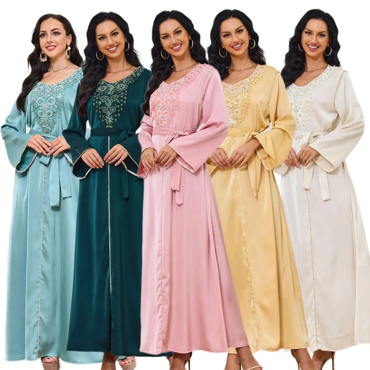 Женское арабское платье с бисером