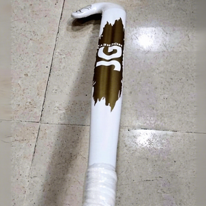 Palo de hockey sobre césped profesional compuesto, ligero, para práctica deportiva al aire libre, para entrenamiento de jugadores, equipos y partidos. - Product Image 1