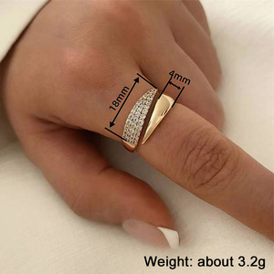 Anello Aperto Regolabile per Donne, Gioiello Minimalista alla Moda - Product Image 5