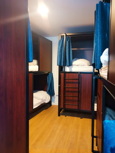 Lit d'usine de style japonais RW Lit moderne avec <span class=keywords><strong>capsule</strong></span> de couchage Lit à dosette Lit superposé en métal pour auberge de jeunesse et hôtel - Product Image 5