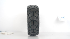 Neumáticos de 10 pulgadas de alta resistencia 10 pulgadas XuanCheng TUBELESS TIRE 80/55-6 255/80/154 para Scooter en venta - Product Image 5