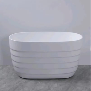 Bañera Moderna Independiente de Superficie Sólida Acrílica con Diseño de Ondas Verticales Elevadas, Reposabrazos de Masaje Combinados para Remojo en Hoteles - Product Image 2