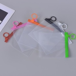 Sac de rangement recyclable avec languette de traction, emballage PE transparent givré épaissi et fermeture éclair auto-scellante pour tri et rangement. - Product Image 1