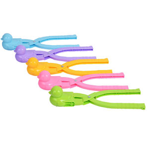 <span class=keywords><strong>Kit</strong></span> de fabrication de boules de <span class=keywords><strong>neige</strong></span> d'hiver pour enfants en plastique en gros d'usine, en forme de canard et avec des pinces <span class=keywords><strong>à</strong></span> boules de <span class=keywords><strong>neige</strong></span> variées - Product Image 3