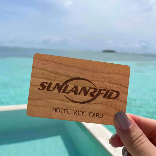 Custom Printed 13.56mhz RFID Wooden NFC CE FSC Certified Hotel Key Cards Resorts Access Card