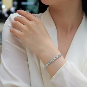 Joyería de Venta caliente en stock al por mayor de la Fábrica de la fuente S925 pulsera de tenis de doble fila de plata Pulsera de moissanita - Product Image 2