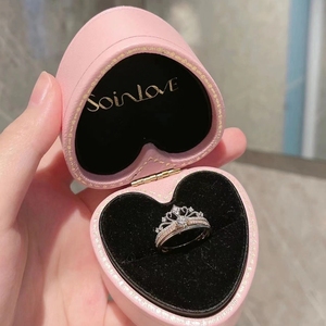 โรงงานเครื่องประดับมูซาน แหวนเงินแท้ประดับมอสซาไนต์ทรงปราสาทประกายไฟ พร้อมการแยกสีโรสโกลด์สองชั้นสำหรับผู้หญิง - Product Image 5