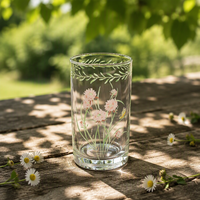 Verre à eau droit transparent avec imprimé floral vintage lavande et papillons, pour jus et boissons
