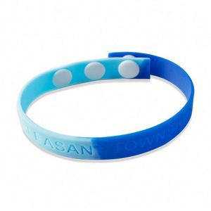 กำไลข้อมือยางซิลิโคนแฟชั่นโลโก้แบบกำหนดเอง โรงงาน OEM รับผลิตกำไลข้อมือซิลิโคนโลโก้ตามสั่ง - Product Image 3