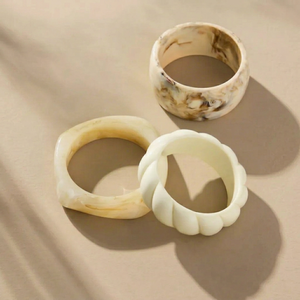 Brazalete de Resina Ancho, Hecho a Mano, Joyería Artística, Accesorio Ajustable para la Muñeca para Mujer - Product Image 1