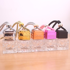 10ml özel kişiselleştirilmiş asılı araba parfüm şişeleri temizle araba difüzör şişeleri lüks cam difüzör ile renkli ahşap kap - Product Image 1