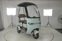 Nouveau tricycle compact cyclomoteur à 3 roues avec auvent de toit coupe-vent imperméable à la pluie tricycle électrique en option