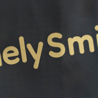 Impression de logo personnalisé CPE épaissi 0.3mm noir givré vêtements fermeture éclair vêtement chaussures petite entreprise