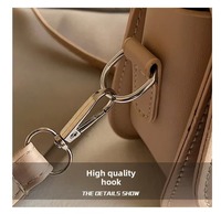 Sac bandoulière en cuir PU imperméable avec logo personnalisé, couleur unie minimaliste, sac à main avec bandoulière réglable pour femme, usage quotidien