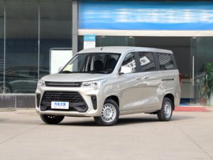 <span class=keywords><strong>Autobus</strong></span> Interurbani DFSK Glory 380, Minivan a Benzina 1.5 <span class=keywords><strong>L</strong></span>, 7-11 Posti, Trazione Anteriore, per Trasporto Aziendale - Product Image 3