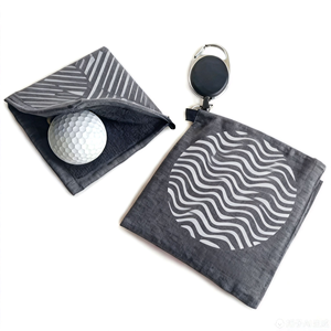 Toalla de Golf Enrollable Automática de Diseño Personalizado con Cubierta Impermeable, Práctica para Limpiar Palos de Golf y Secar Pelotas, Toalla Deportiva - Product Image 3