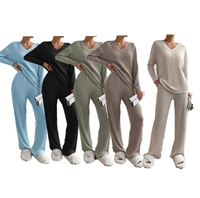 Chandail d'hiver pour filles et femmes 2pcs ensembles de vêtements de maison couleur unie pantalon droit tempérament ample rayure col en V costume tricoté côtelé