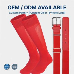 Ensemble <span class=keywords><strong>ceinture</strong></span> et chaussettes de baseball rouges personnalisables en gros – <span class=keywords><strong>Ceinture</strong></span> réglable en cuir PU avec boucle et sangle élastique, et chaussettes de sport pour uniforme d'équipe - Product Image 1