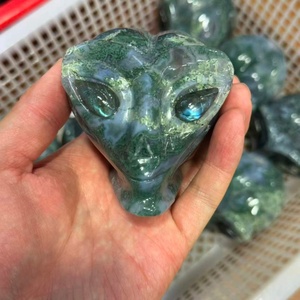 Tengkorak Alien Kristal Kuarsa Mawar Alami 8cm, Ukiran Tangan, untuk Dekorasi Rumah - Product Image 6