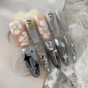 Paso Sico Suministros de <span class=keywords><strong>manicura</strong></span> Día de <span class=keywords><strong>San</strong></span> Valentín Nail Art Retro Oro Plata Negro Rosa Flores Aleación Nail Art Decoración Brillo - Product Image 3