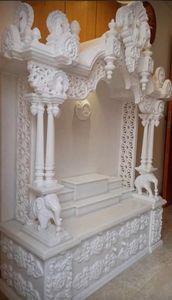 Temple en marbre exclusif de style moderne en pierre naturelle élégante maison Mandir vente directe à chaud du fournisseur indien décoratif - Product Image 2