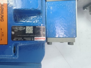 ระบบควบคุมทิศทางแบบสัดส่วน R901401742 4WRLE16V200M-4X/MXY/24A1 - Product Image 6