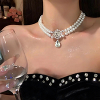 Collier pendentif double couche géométrique incrusté de diamants de luxe pour femmes, collier élégant et sophistiqué