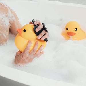 Nouvelle brosse exfoliante en silicone de qualité supérieure, forme carrée, pour le corps, le dos, le visage et le cuir chevelu, avec logo personnalisé, noire, pour la douche - Product Image 2