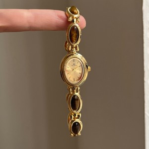Montre-bracelet à quartz vintage pour femme, édition personnalisée de luxe, boîtier ovale compact en alliage, style rétro-chic, bijou adorable - Product Image 4