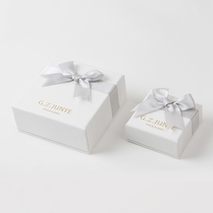 Scatola per Gioielli di Lusso in Carta con Design Trendy e Finitura Lucida, Confezione Regalo di Alta Qualità - Product Image 2