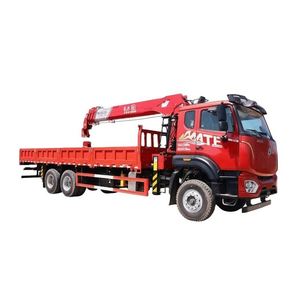 Grue montée sur camion Sinotruk Ho Wo 6x4 Changxing 12 tonnes à flèche télescopique 4 sections pour le chargement et le déchargement de matériaux d'aménagement paysager - Product Image 1