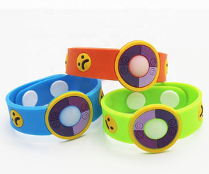 Portachiavi e Braccialetto in Silicone Morbido PVC 2D 3D con Gocce che Cambiano Colore con l'Intensità <span class=keywords><strong>UV</strong></span>, Regalo Aziendale per Aziende Cosmetiche - Product Image 4