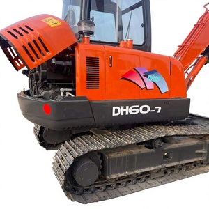 Excavatrice Doosan DH60-7 d'occasion certifiée CE EMC, faible nombre d'heures, 8 tonnes, mini-excavatrice sur chenilles de Corée, avec accessoire de râteau - Product Image 1