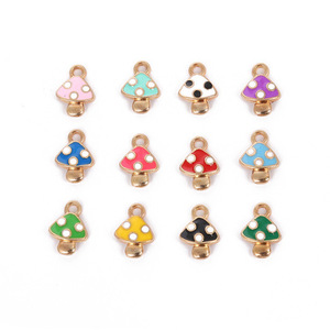 Colgantes de hongos coloridos de aleación de zinc esmaltados para hacer joyas, regalo de verano 2024 Yiwu F0031 - Product Image 1