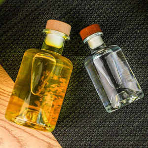 <span class=keywords><strong>Whisky</strong></span> Gin Rhum Vodka Tequila Bouteille en verre 100ml 250ml 375ml 500ml 750ml Bouteille ronde en verre de liqueur avec liège Vente en gros - Product Image 3