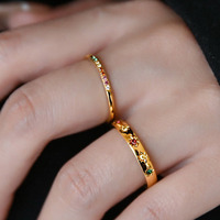 Vente en gros de bijoux hypoallergéniques étanches anti-ternissement en acier inoxydable personnalisés Bague en zircone de couleur délicate plaquée PVD or 18 carats