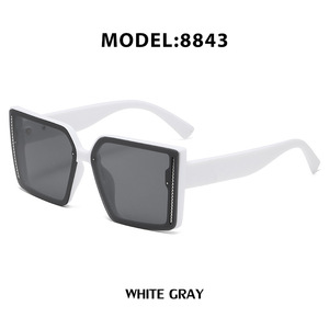 Gafas de sol extragrandes para mujer, montura de PC con protección UV400, gafas de sol de clase 2, gafas de estilo urbano a la moda - Product Image 5