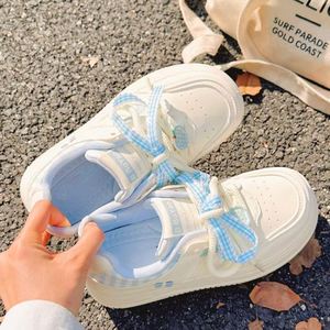 Zapatillas Casuales de Estilo Coreano para Mujer, Modelo 2026, de Cuero, Blancas, de Caña Baja, con Suela Gruesa y Elevada, para Estudiantes, Calzado Diario - Product Image 1