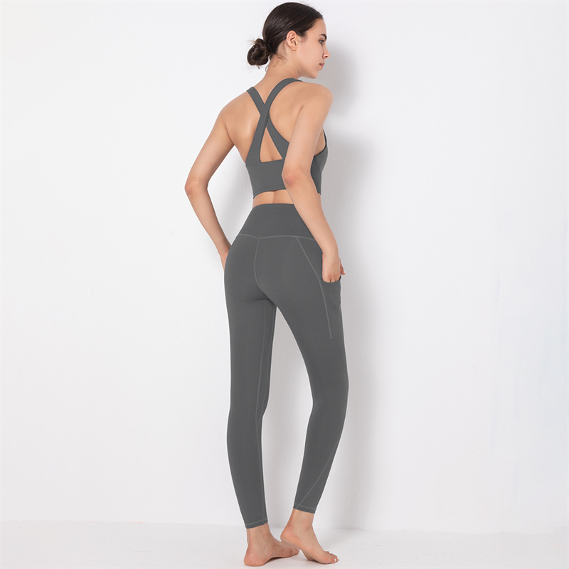 3 colors  new product quality Fashion Modern Breathable Workout Clothing Women Active Wear Yoga Set fitness